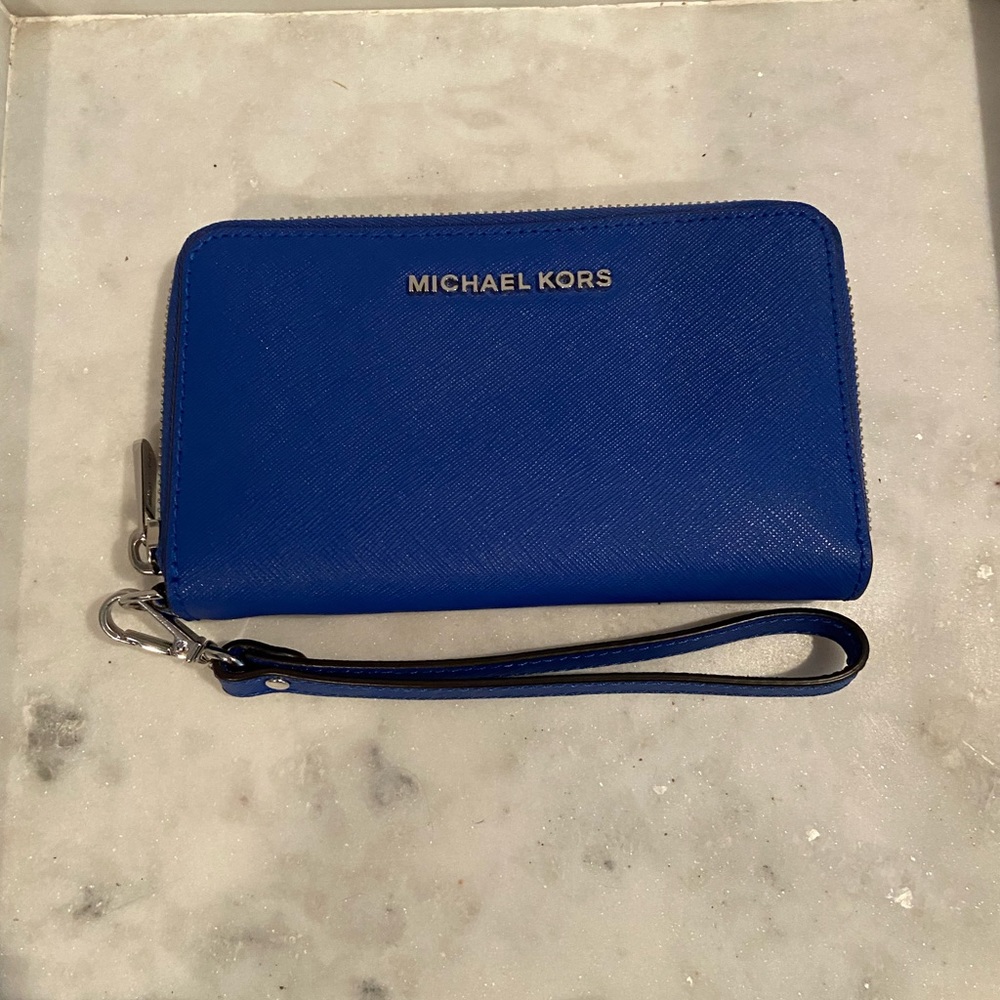 Michael Kors wristlet
